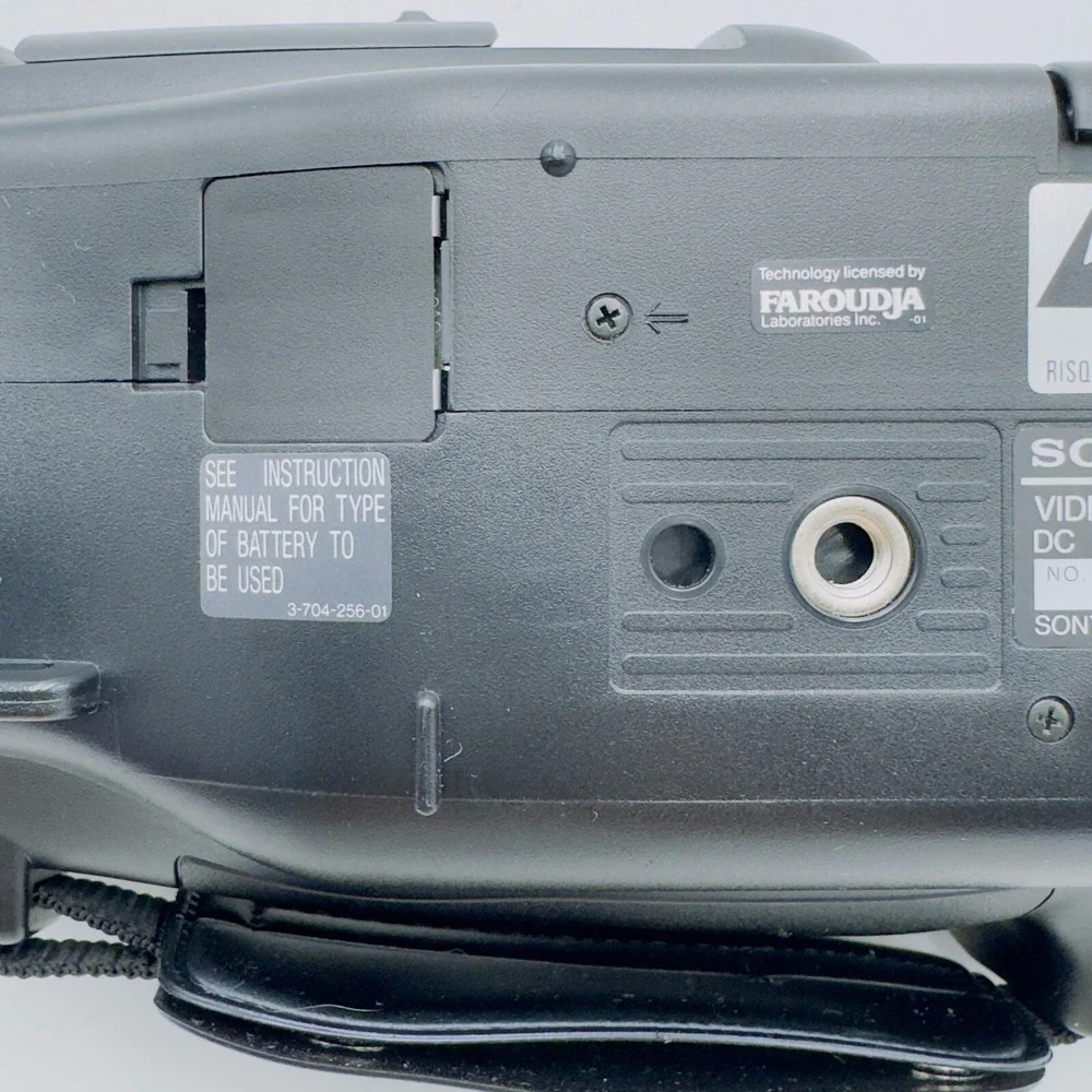 Sony Handycam Camera CCD-F45Video Camcorder For Parts Not working Not Tested